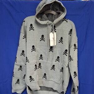 NWT Womens Gray Skull Hoodie Sz XL